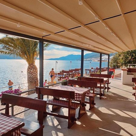 Villa Anteo Uz Plazu Sa Privatnim Parkingom Neum Kültér fotó