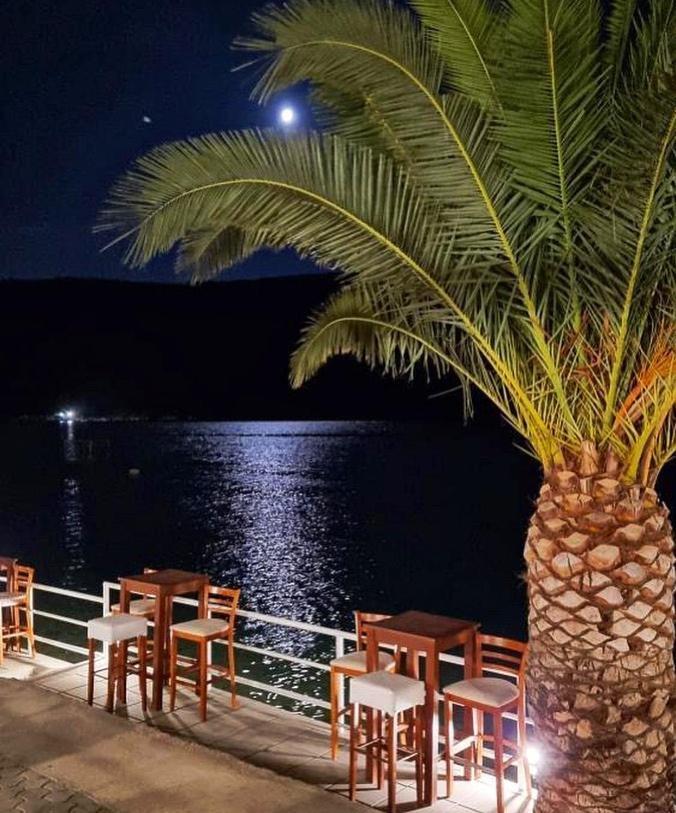 Villa Anteo Uz Plazu Sa Privatnim Parkingom Neum Kültér fotó