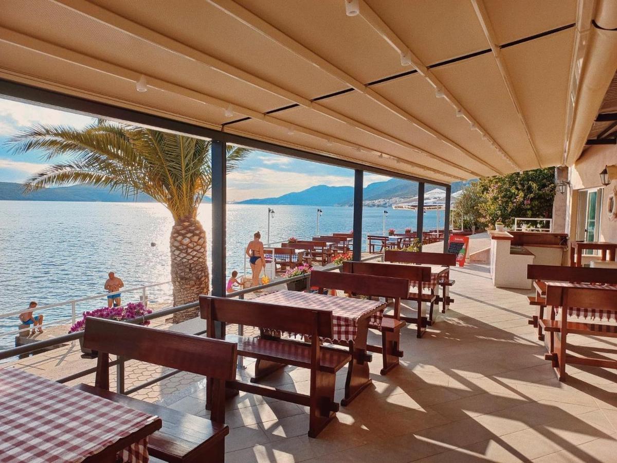 Villa Anteo Uz Plazu Sa Privatnim Parkingom Neum Kültér fotó
