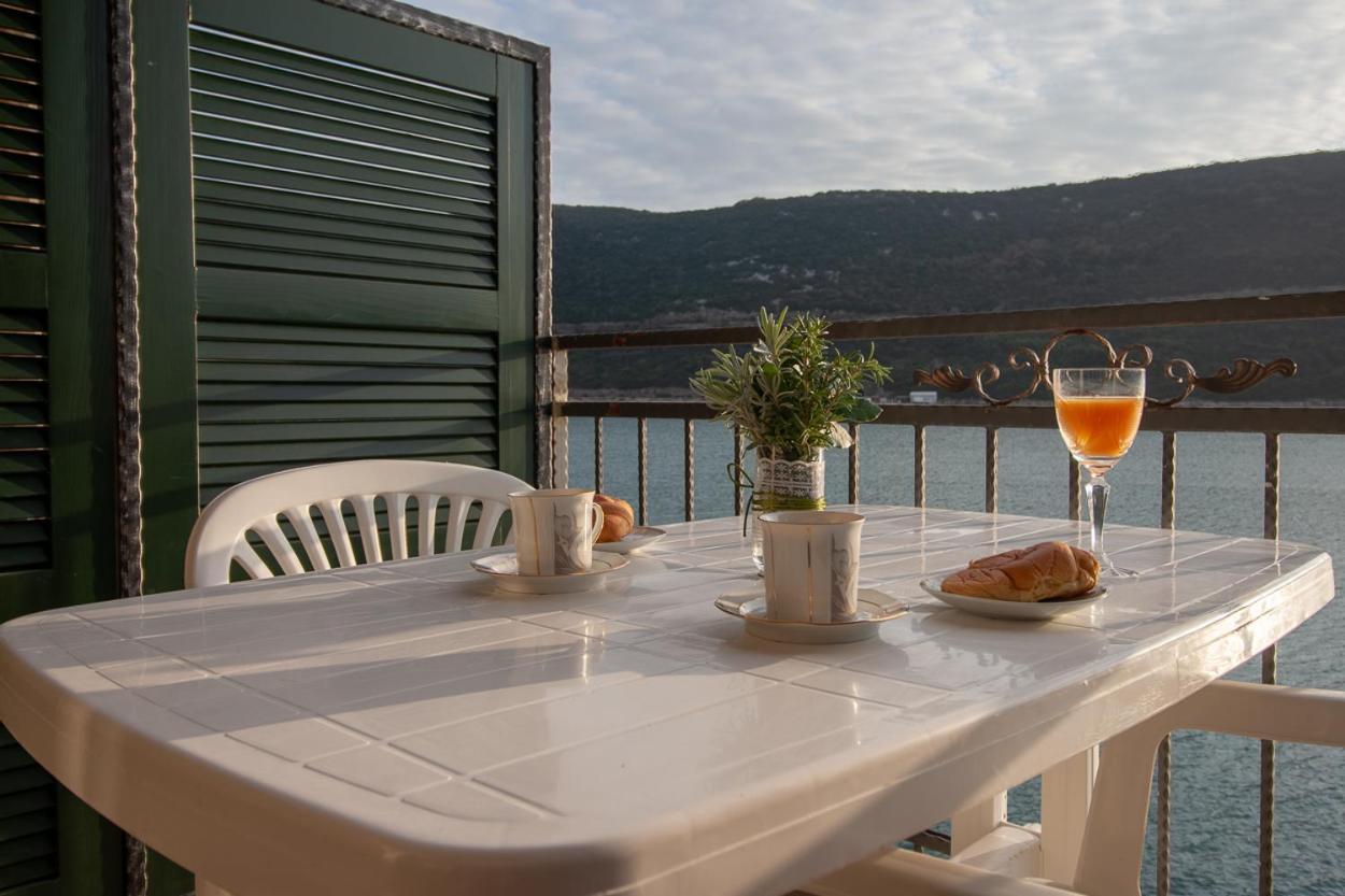 Villa Anteo Uz Plazu Sa Privatnim Parkingom Neum Kültér fotó
