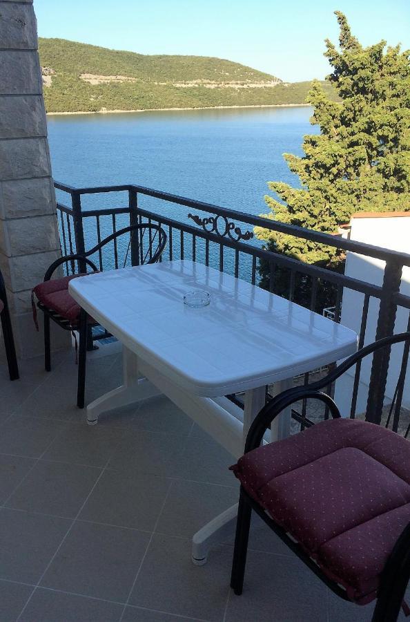 Villa Anteo Uz Plazu Sa Privatnim Parkingom Neum Kültér fotó