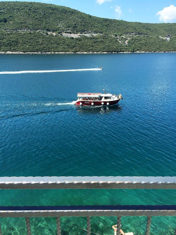 Villa Anteo Uz Plazu Sa Privatnim Parkingom Neum Kültér fotó