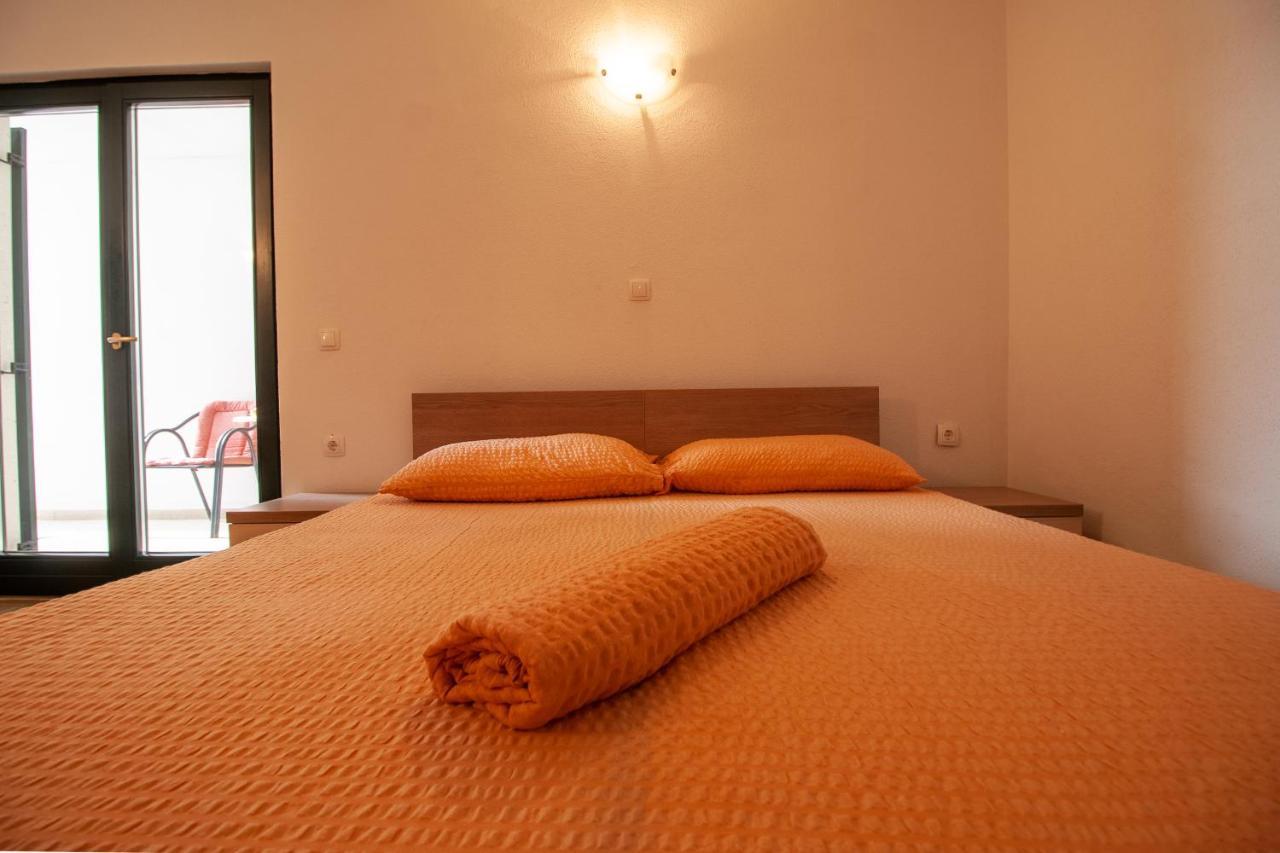 Villa Anteo Uz Plazu Sa Privatnim Parkingom Neum Kültér fotó