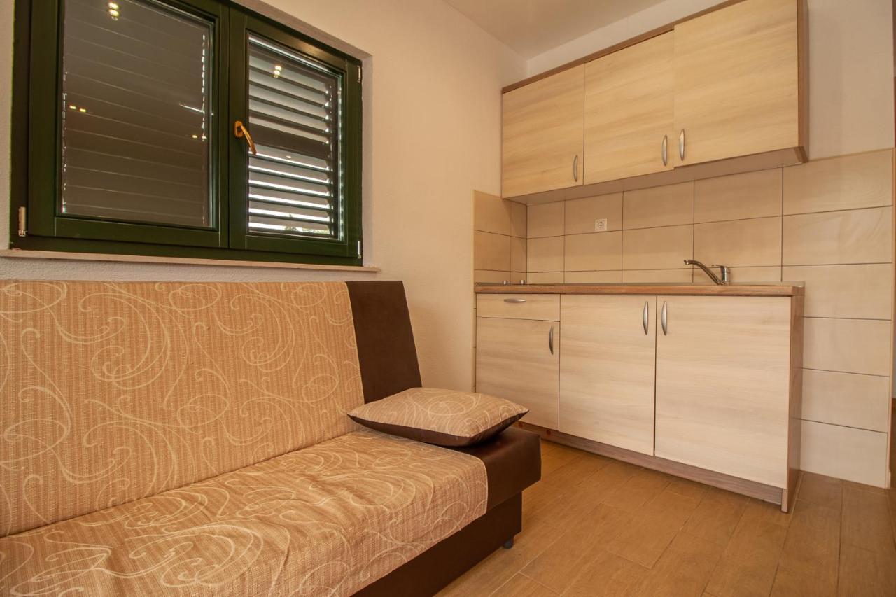 Villa Anteo Uz Plazu Sa Privatnim Parkingom Neum Kültér fotó