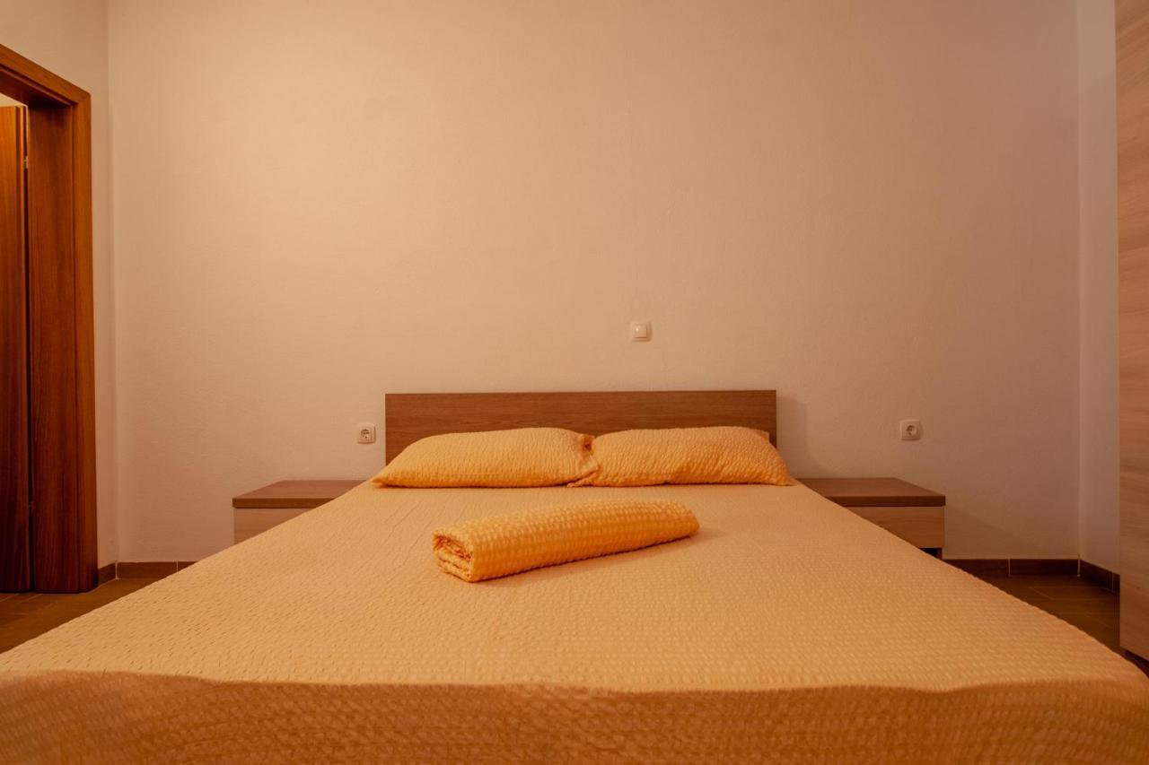 Villa Anteo Uz Plazu Sa Privatnim Parkingom Neum Kültér fotó