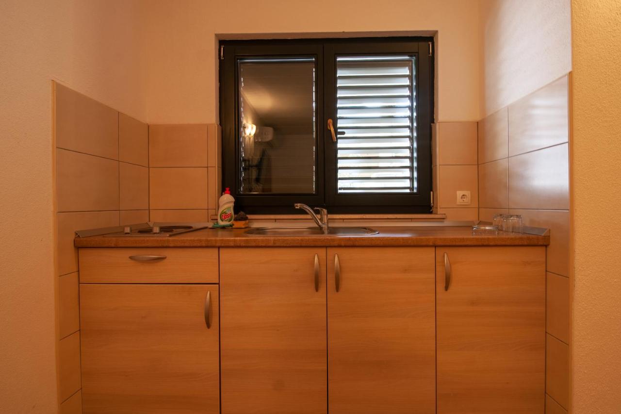 Villa Anteo Uz Plazu Sa Privatnim Parkingom Neum Kültér fotó